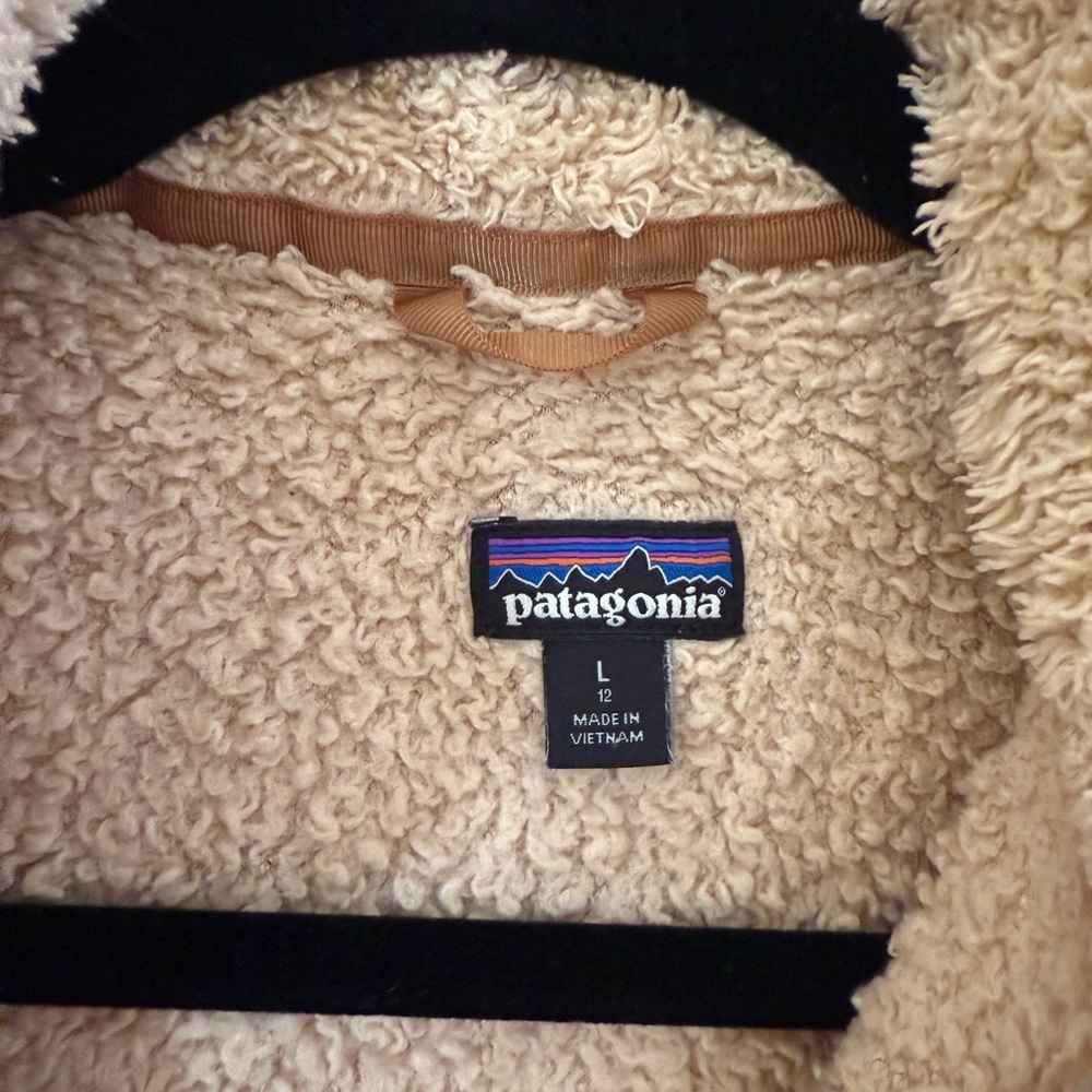 Patagonia Kids  Tan Fleece Sweater - Picture 4 of 4